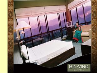 Bin Vino Hotel Doluwa Exterior photo